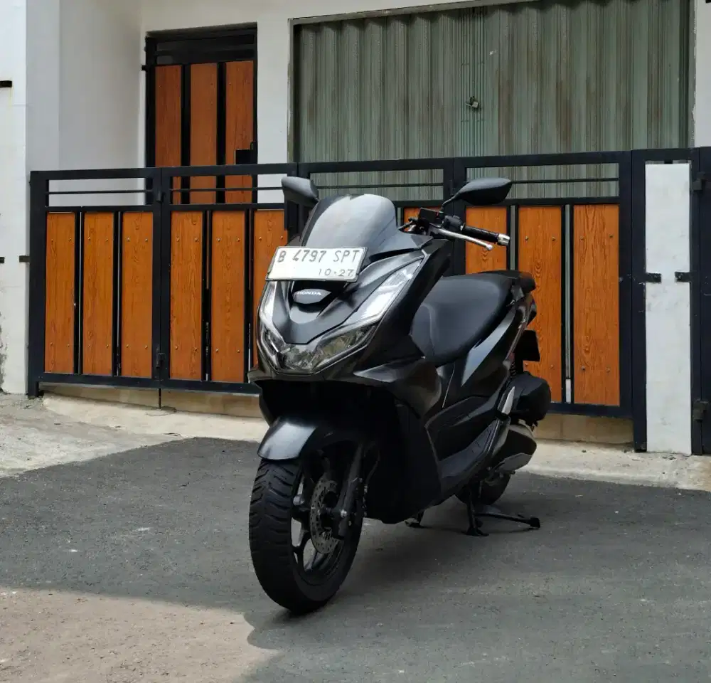 Honda PCX 160 CBS ISS Keyless MULUSSS Pajak Hidup Panjang