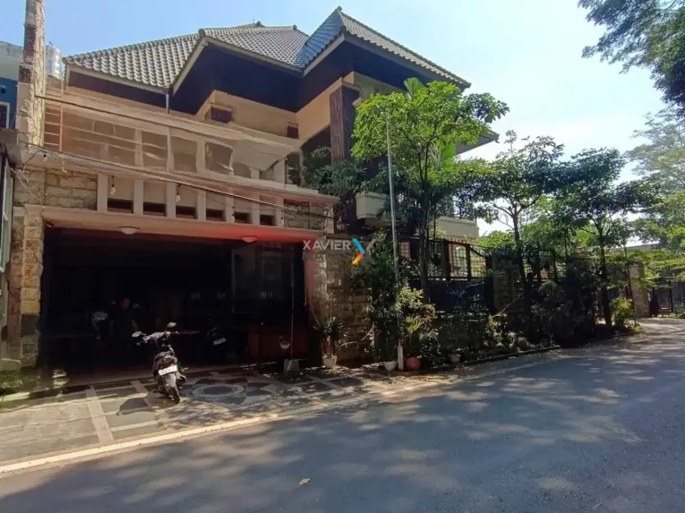 Dijual Rumah Luxury Luas di Poros Jalan Sawojajar Malang