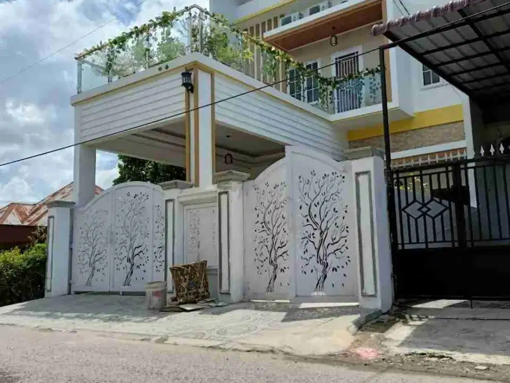 Rumah mewah murah terdapat kolam renang di Gatot Subroto medan