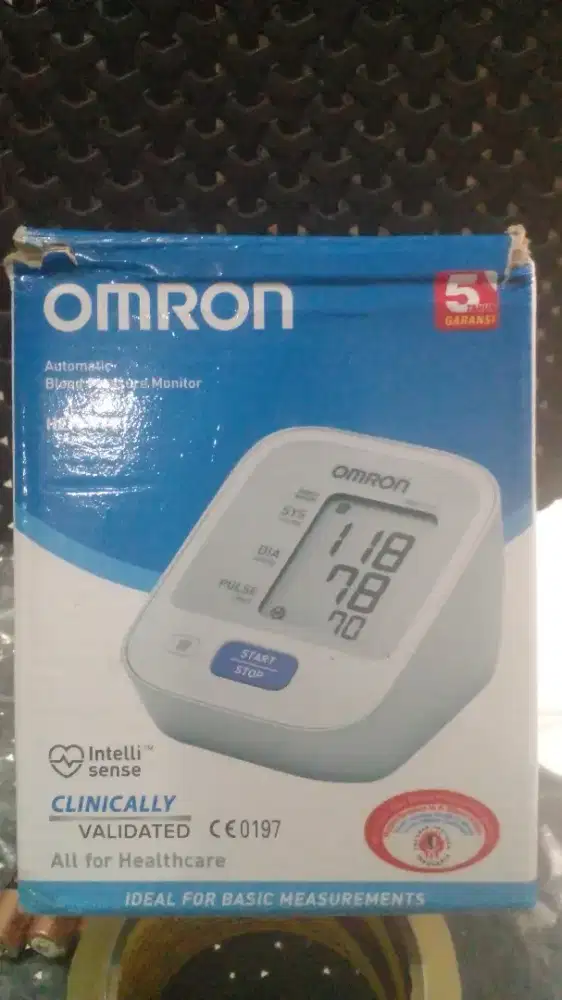 Automatic blood pressure monitor