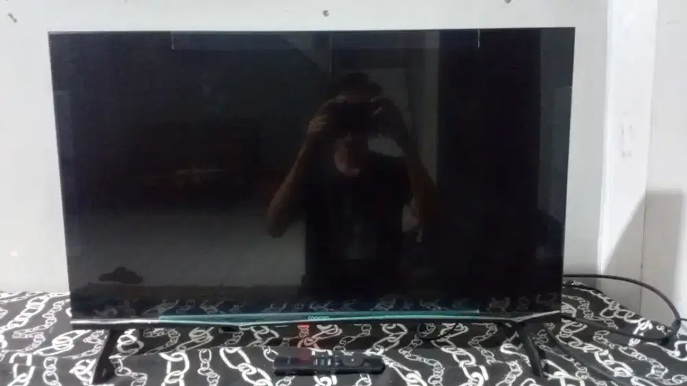 Tv led coocaa smart digital 2k 32inchi likenew