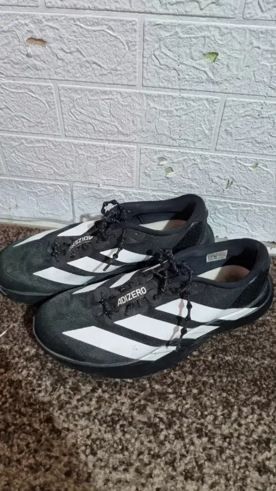 Adidas Adizero Evo SL (Pria / Unisex)
Size 44