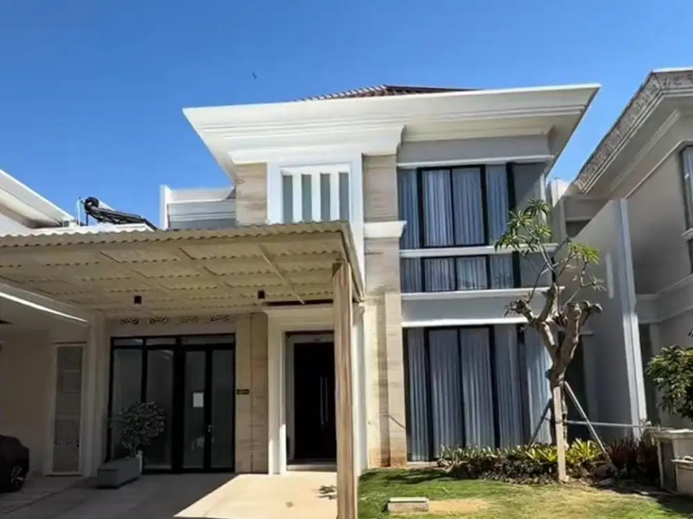 Rumah Larizwood Pakuwon Indah Dekat Pakuwon Mall  Graha Family Citraland