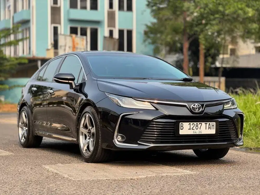 Toyota Corolla Altis 1.8 V AT 2020
