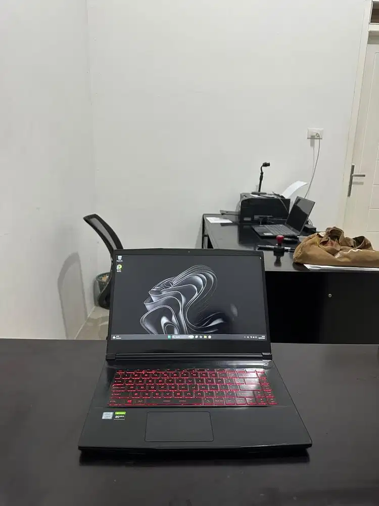 LAPTOP GAMING MSI LIKE NEW