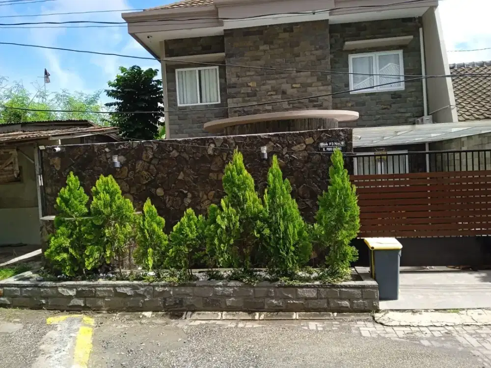 Spacious 2-Bedroom Corner House with Premium Furnishings for Sale in Jimbaran