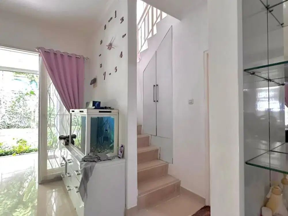 Dijual Rumah Hoek Asri, Sudah SHM - Neo Catalonia BSD