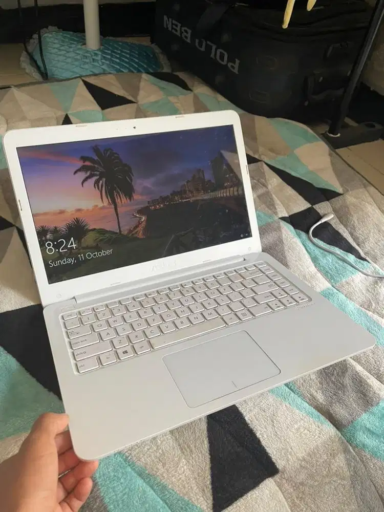 Jual leptop Asus Windows 10