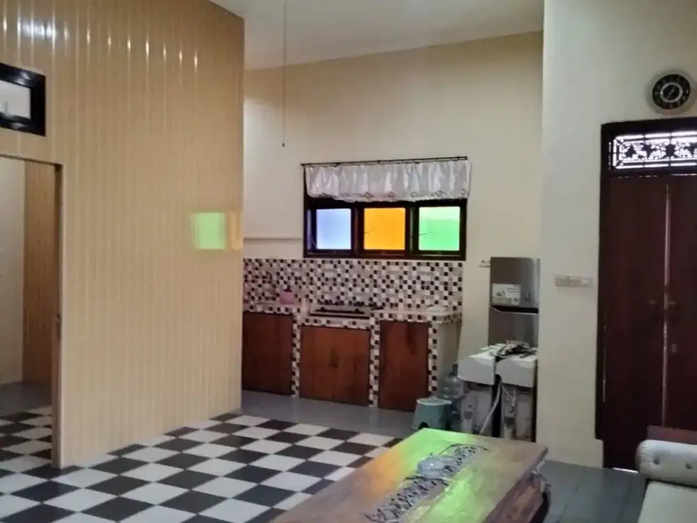 DISEWAKAN RUMAH SIAP HUNI KESIMAN