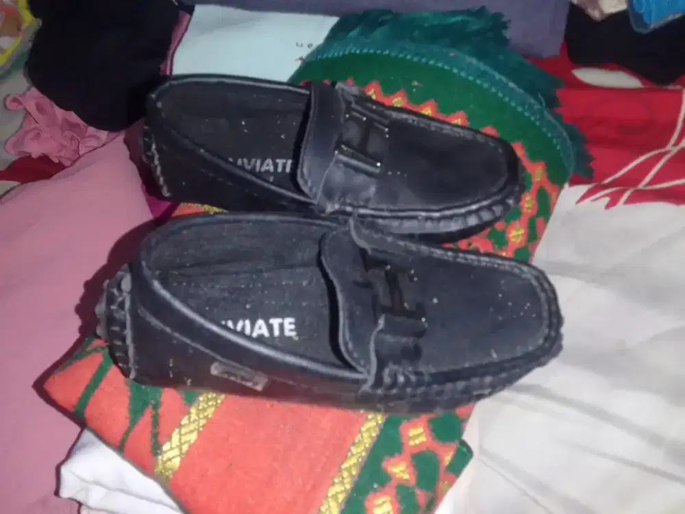Sepatu anak uk 26