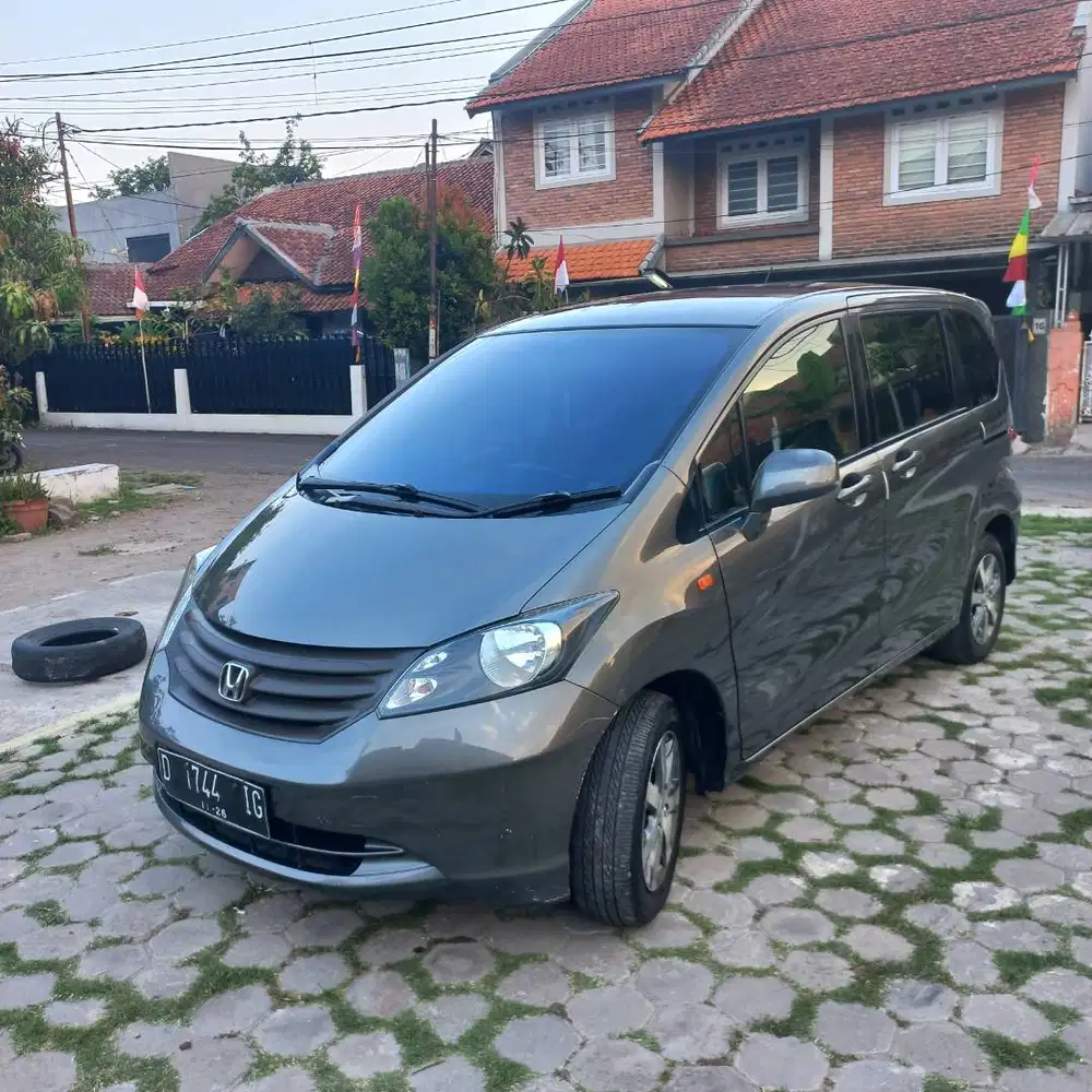 Honda Freed S 1.5 (SD) AT 2010