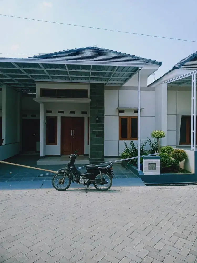 RUMAH DISEWAKAN SIAP HUNI DI SLAWI
