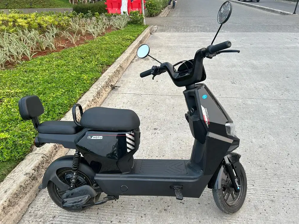 sepeda listrik motu T1