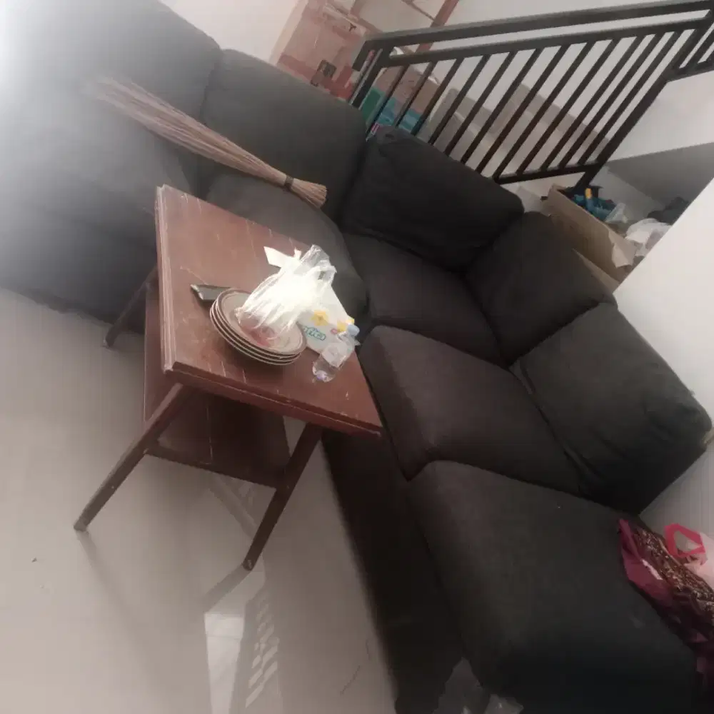 Di jual sofa sudut