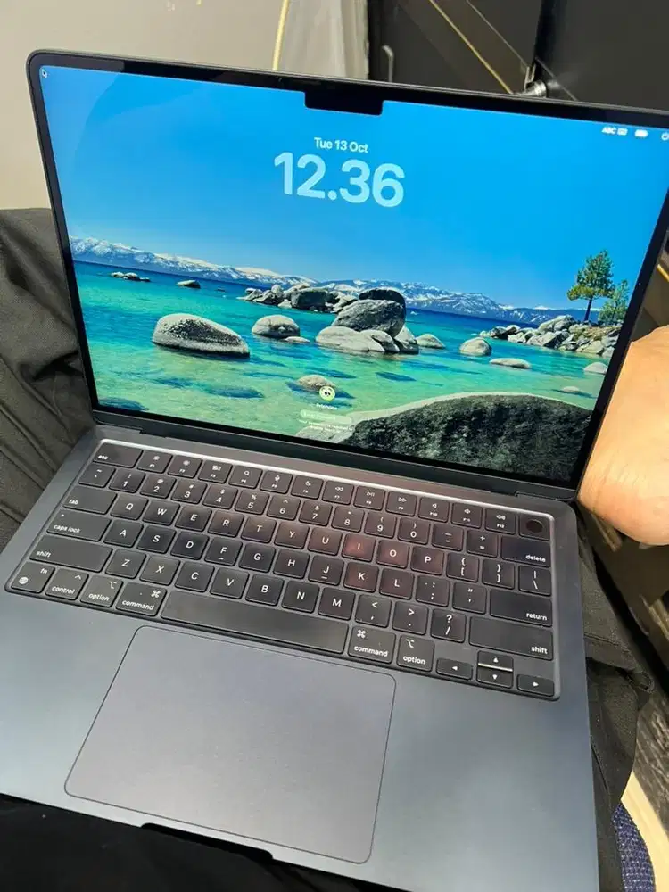 Macbook air m2 13 inch ibox 16/256