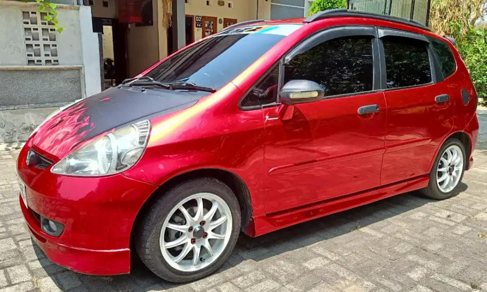 HONDA JAZZ GD3 i-VTEC 2006 MERAH