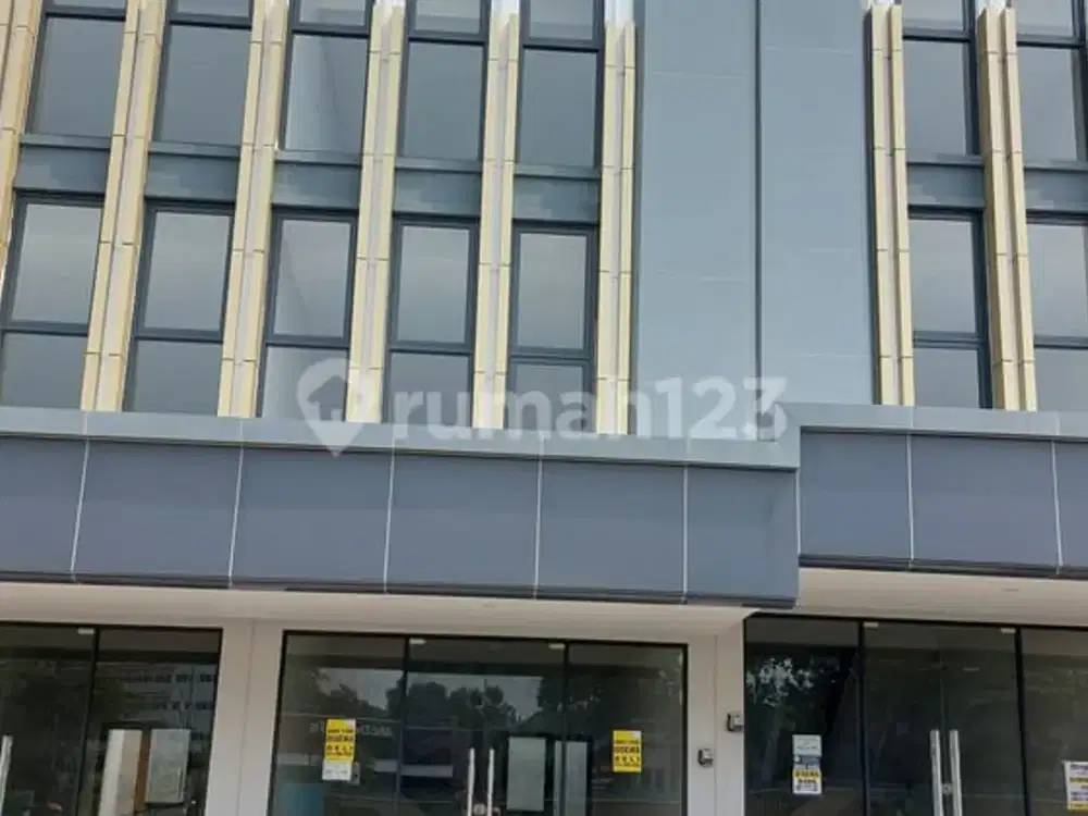 Ruko Boulevard baru 3 Lantai  depan MCD di Kota Wisata Cibubur
