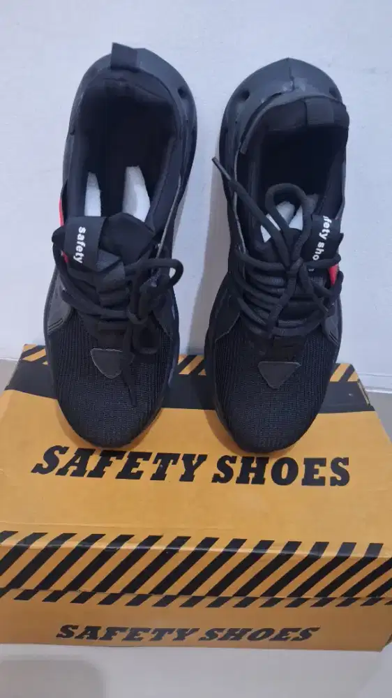 Safety shoes New