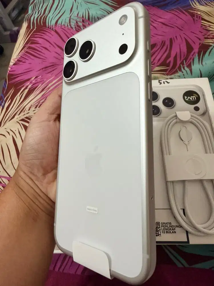 NEW 100%  Iphone 17 Promax 512 GB SILVER