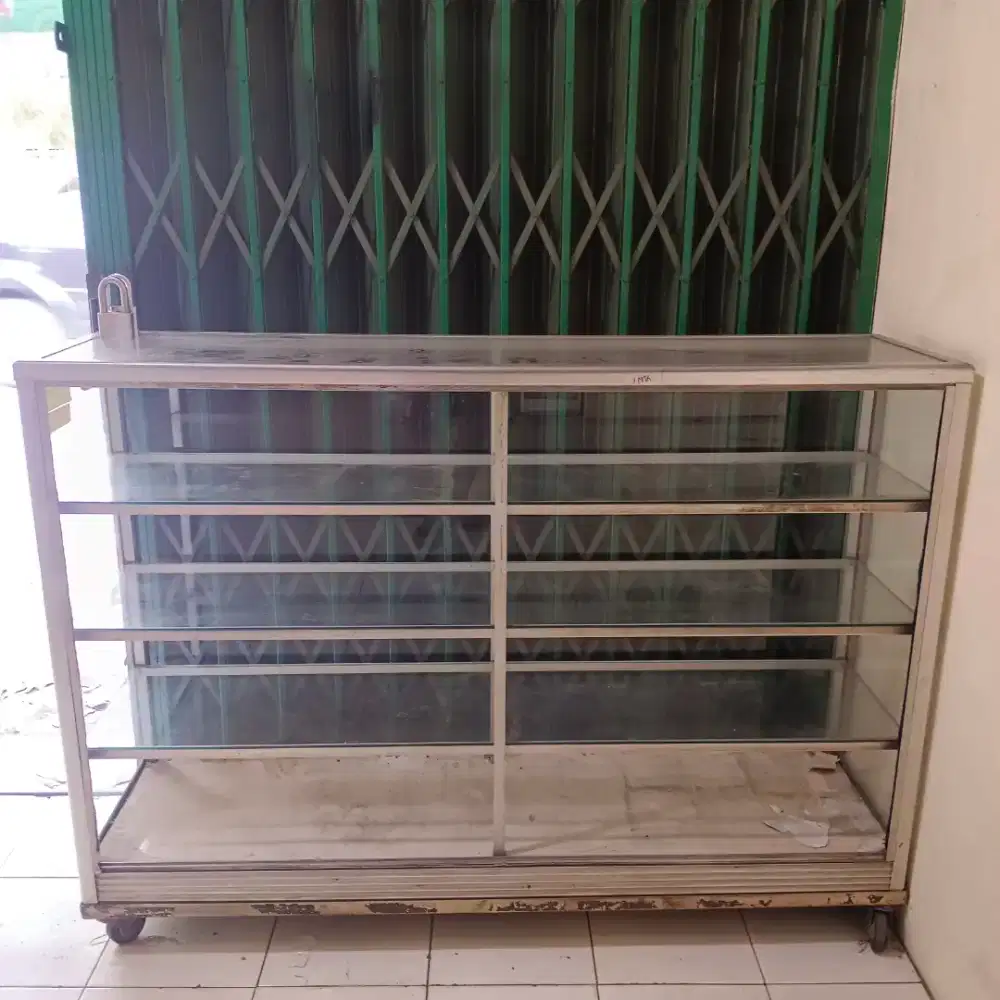 DIJUAL ETALASE KACA 3 unit