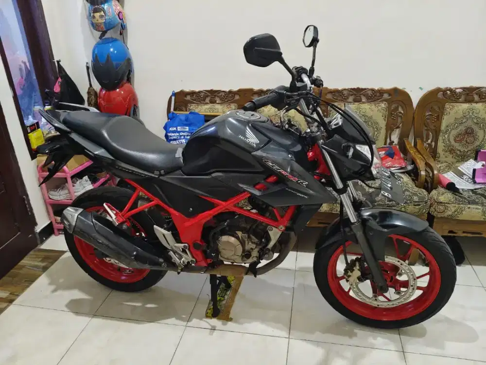 HONDA CB150R 207