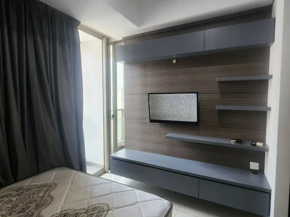 Di Sewakan Apartemen Taman Anggrek Residences Studio
