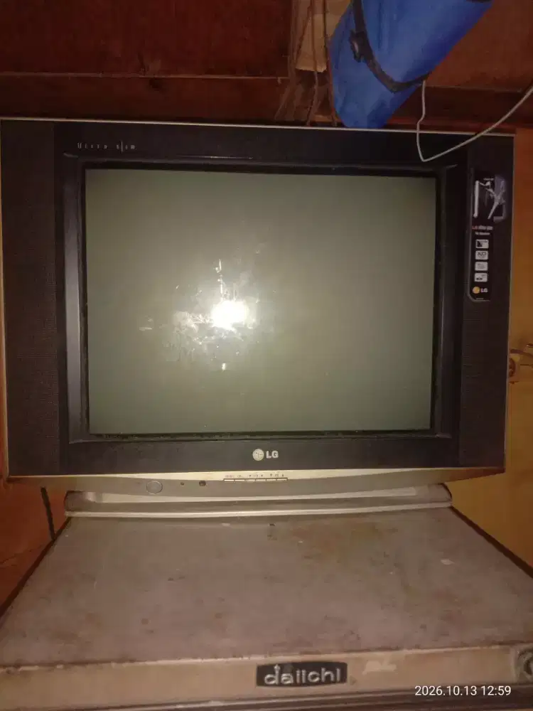 TV LG Slim 21 Tabung & STB