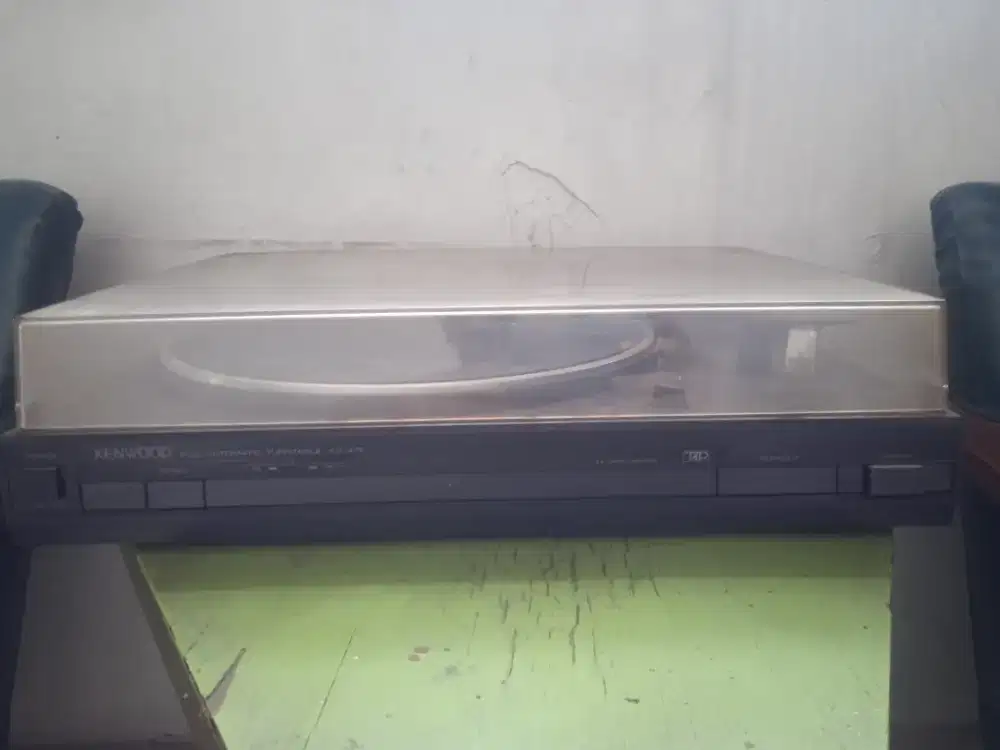 Kenwood Full Automatic TurnTable KD-47F