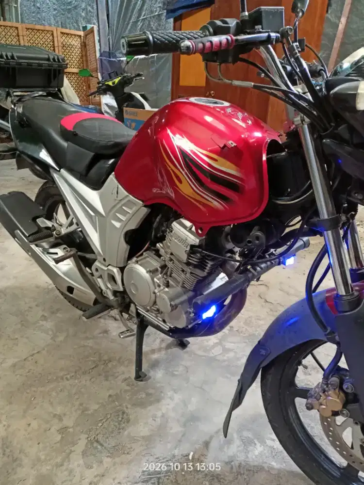 Yamaha scorpio 2011 Merah . Standar
