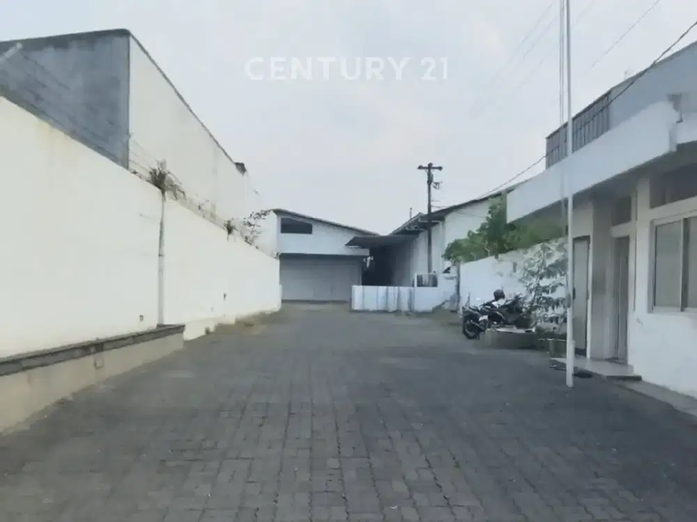 Gudang Pabrik SHM 5.251 M2, Tepi Jalan Besar Majapahit, Ngantong.