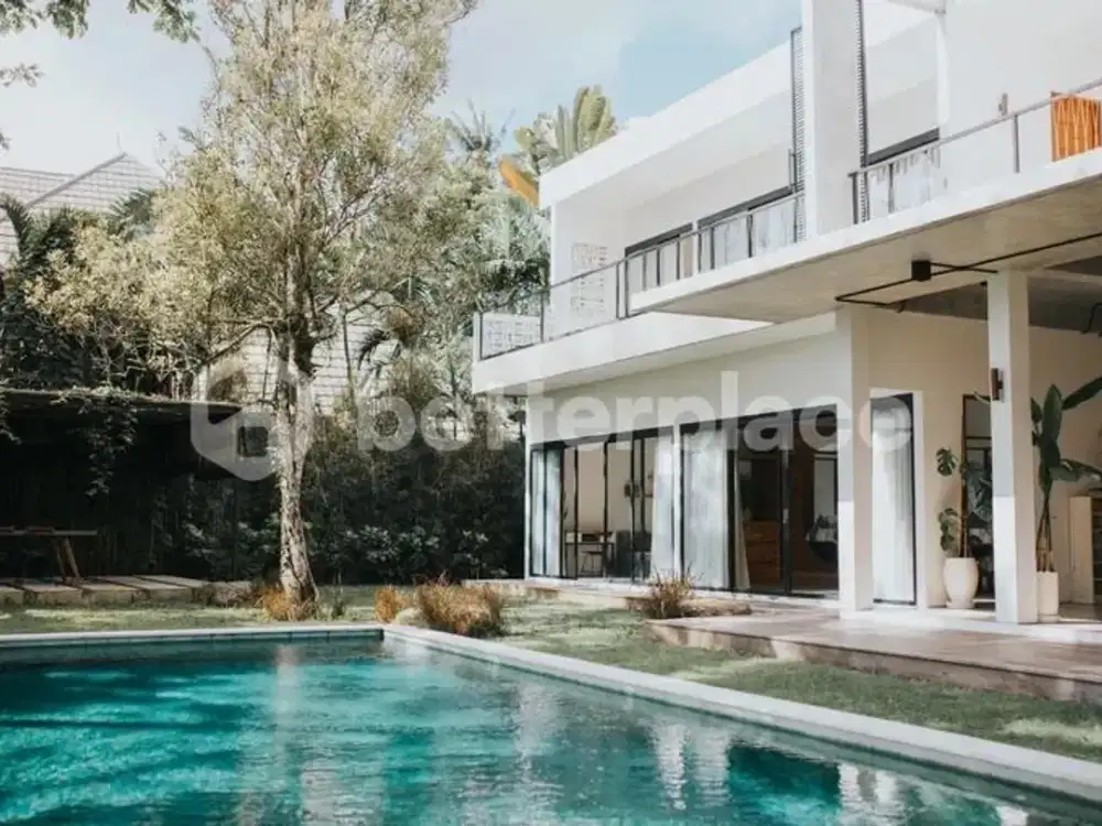 Contemporary Three Bedroom Villa with Two Joglos – Investment Opportunity in Pejeng, Ubud