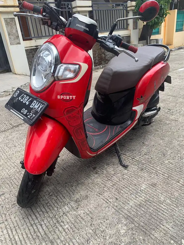 Honda Scoopy sporty iss Ban Donat 2017