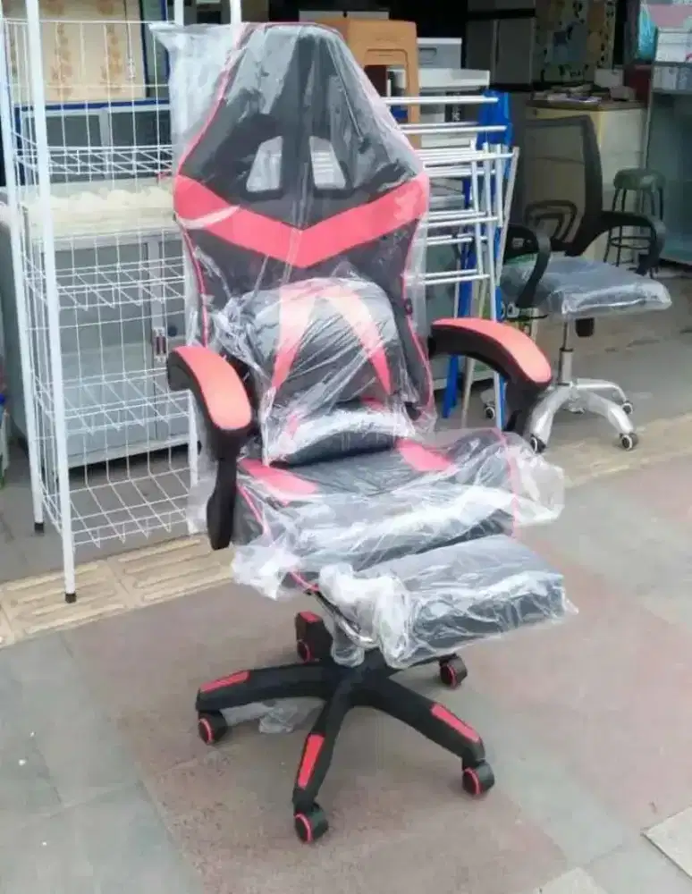 kursi gaming merah