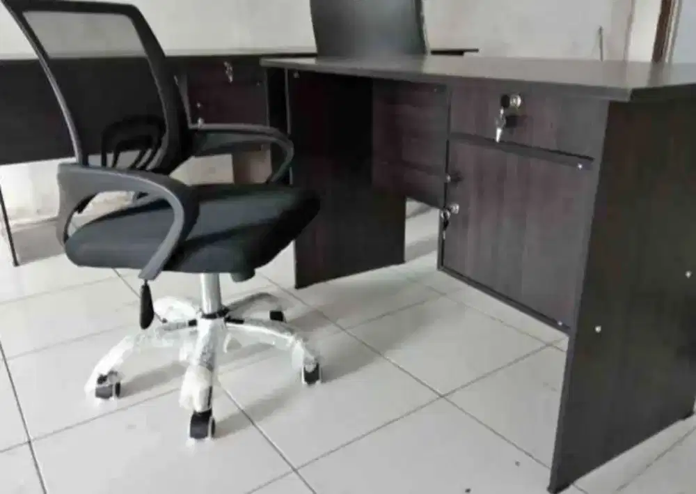 1set meja kantor