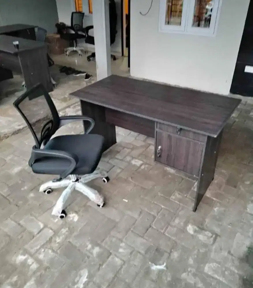 1set meja kantor