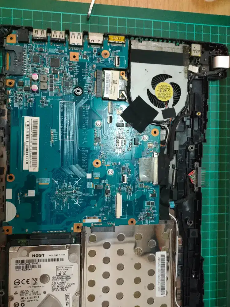 Install Service Upgrade Komputer Laptop