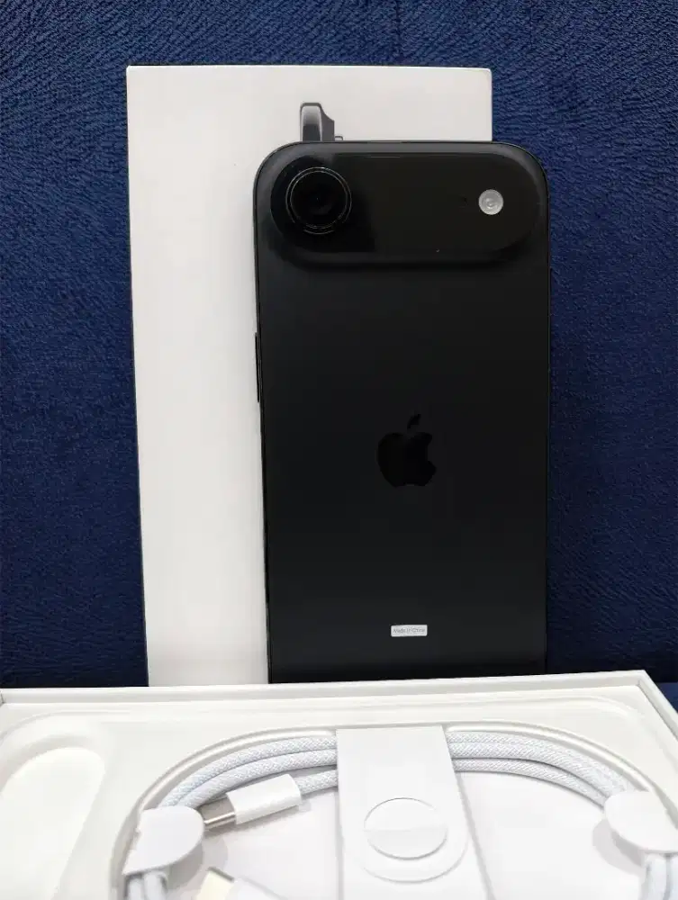 iPhone Air 256GB iBox PA/A Black Garansi Panjang
