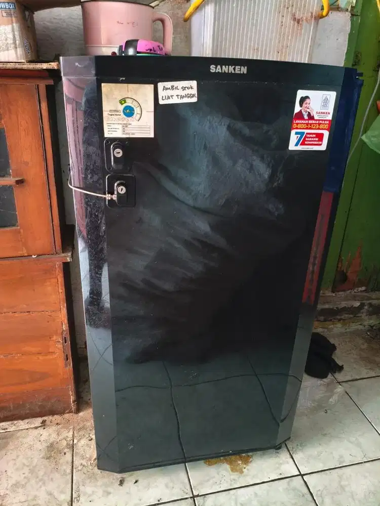Sanken kulkas 1 pintu SK-V163PA-BB