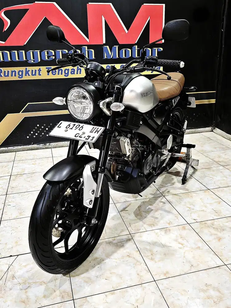 Yamaha XSR 155cc silver metalic mewah th 2021. Anugerah motor rungkut
