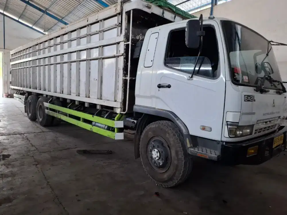 FUSO FN 617 (6×2) 2012 TRONTON