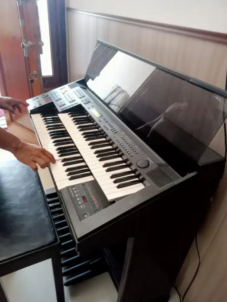 Yamaha electone EL 60