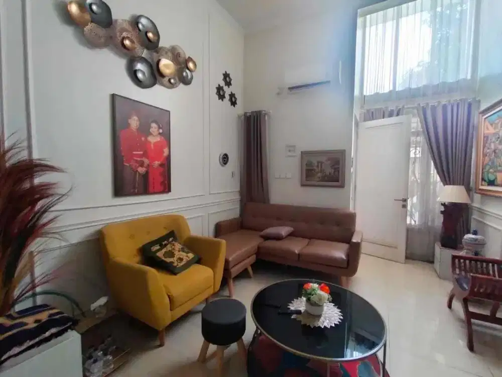 Dijual rumah full-furnished Grand Bukit Dago