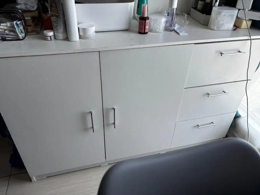 Lemari meja / meja nakas / meja TV
