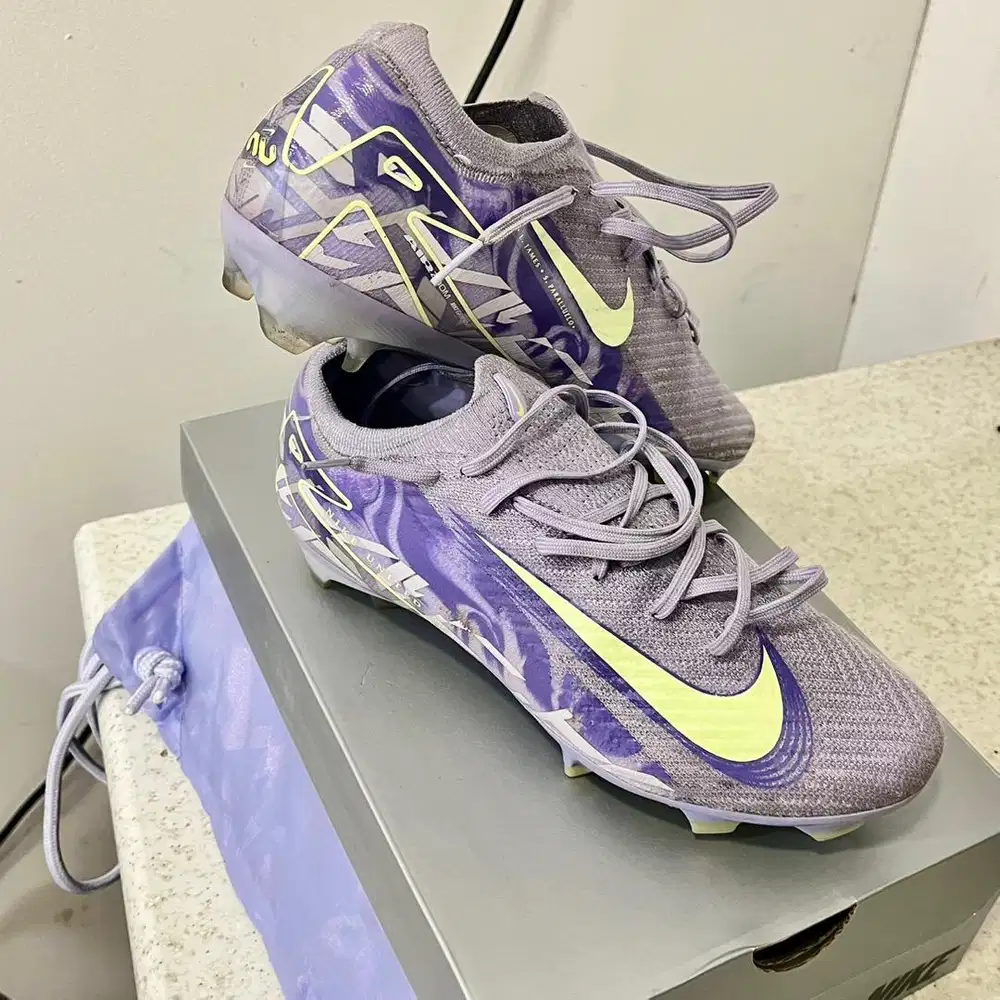 Sepatu bola nike mercurial ELITE