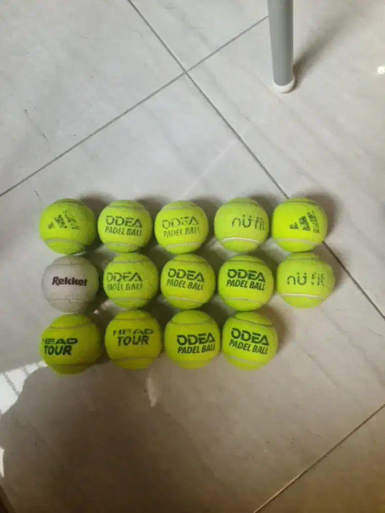 Bola padel bekas
