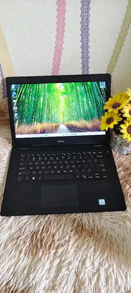 DELL 3490 DESIGN/CORE i7-8550/RAM 8GB/SSD 512GB/VGA RADEON 2GB/14'