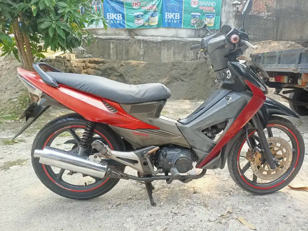 Honda Revo 2008 standard bagus