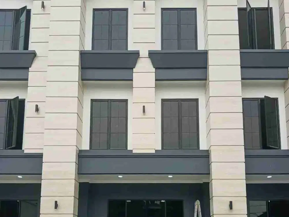 Ruko Baru 4 Lantai + Lift di Kemang Jakarta Selatan