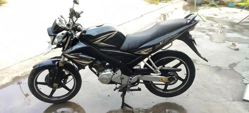 Vixion old tahun 2009 lengkap hidup