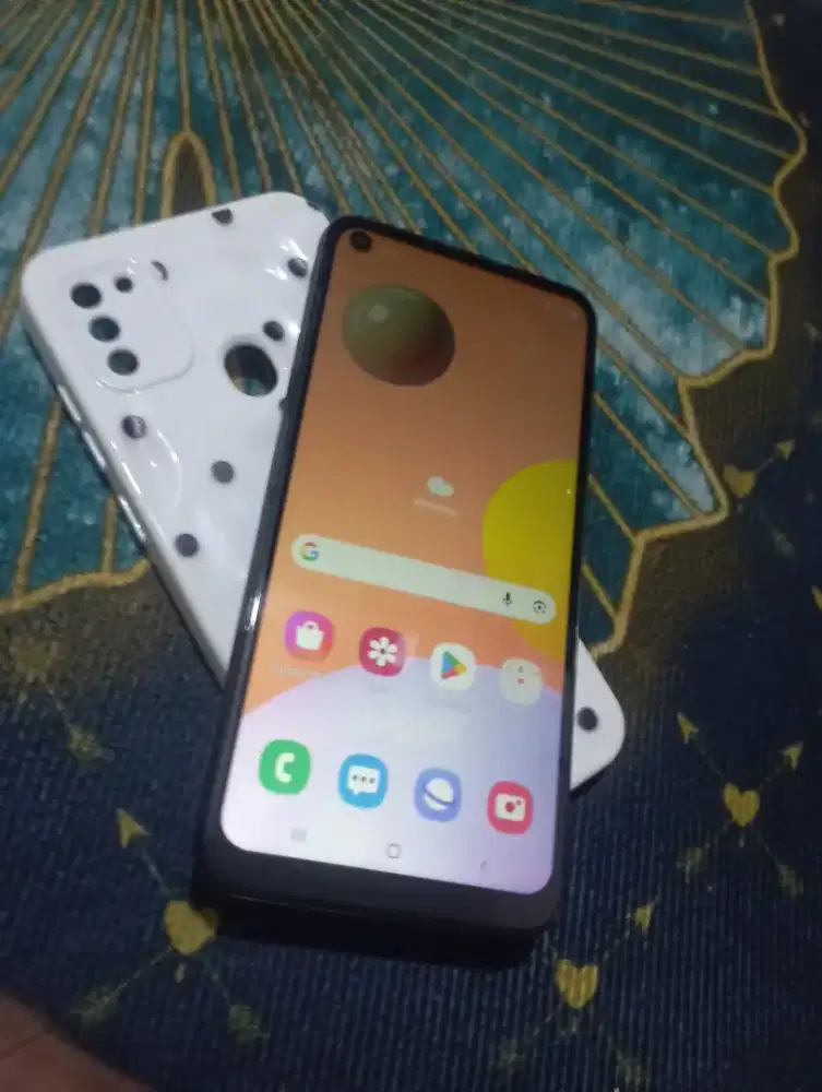 Samsung a11 ram3/32gb hp casan no minus mulus seperti baru